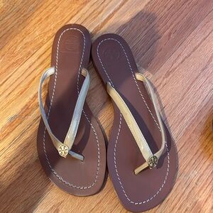 Tory Burch capri medallion flip flop sandal